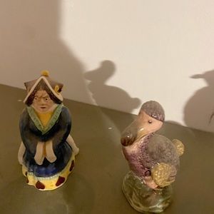 GENIUNE BESWICK ENGLAND  ALICE IN WONDERLAND PORCELAIN FIGURINES